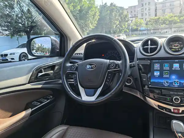 BYD S7 2016