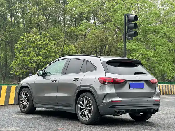 Mercedes-Benz GLA AMG 2022