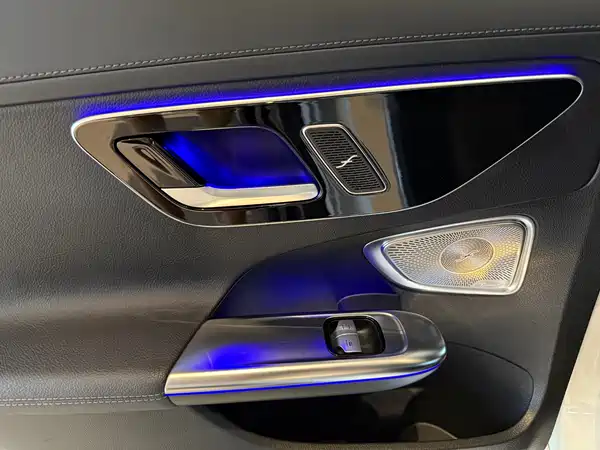Mercedes-Benz C-Class 2022