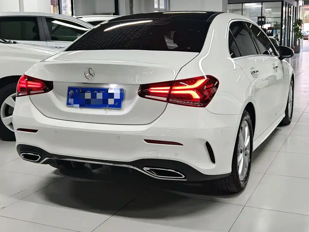 Mercedes-Benz A-Class 2020 — фото 3