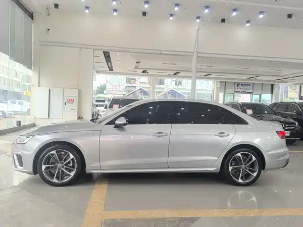 Audi A4L 2022