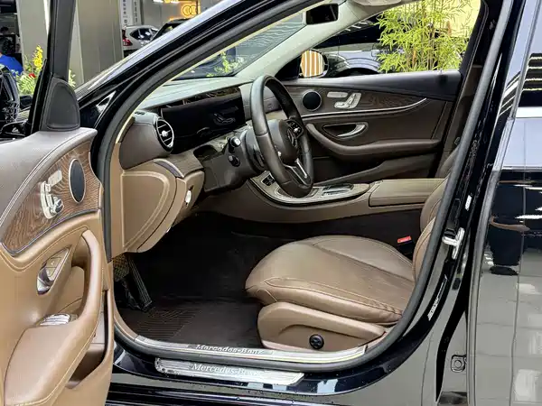 Mercedes-Benz E-Class 2020
