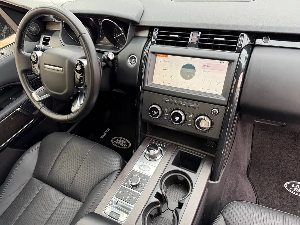 Land Rover Discovery 2019 — фото 10