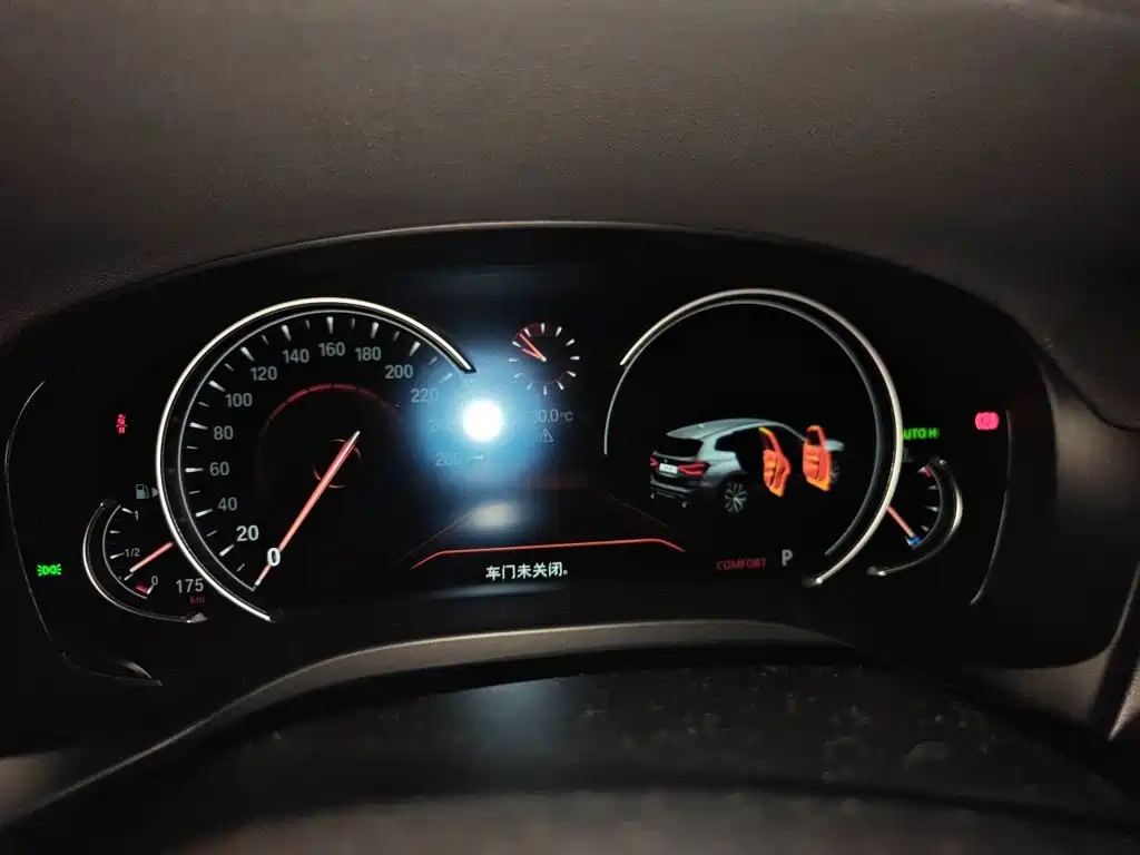 BMW X3 2018 — фото 12