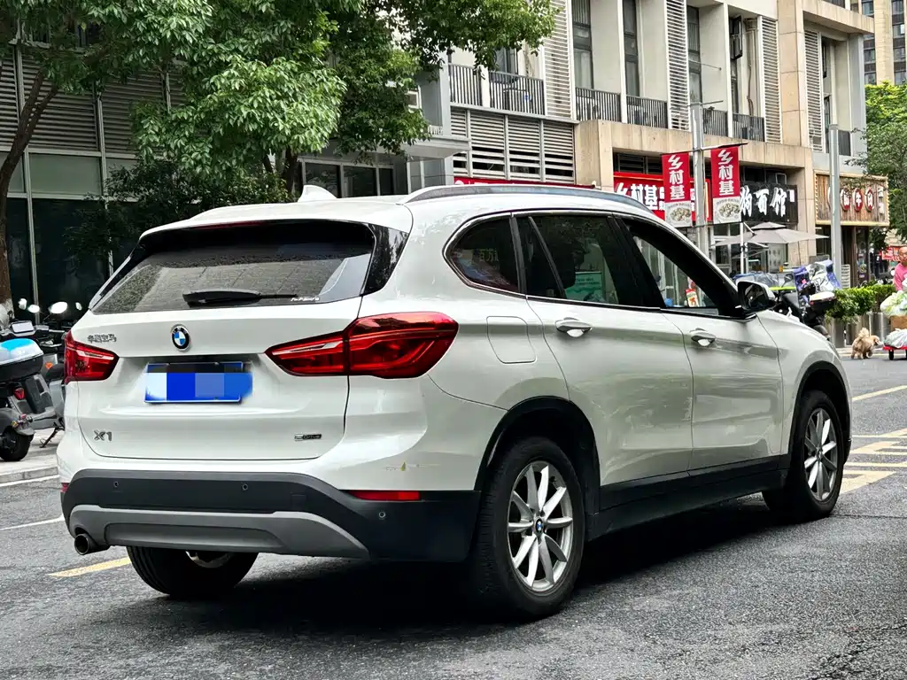 BMW X1 2018 — фото 4