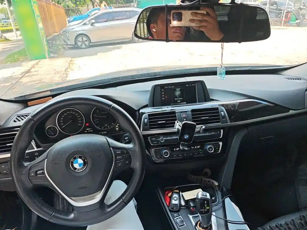 BMW 3 Series GT 2018 — фото 6