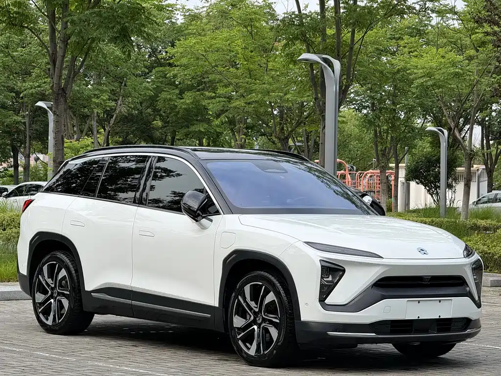 NIO ES6 2021
