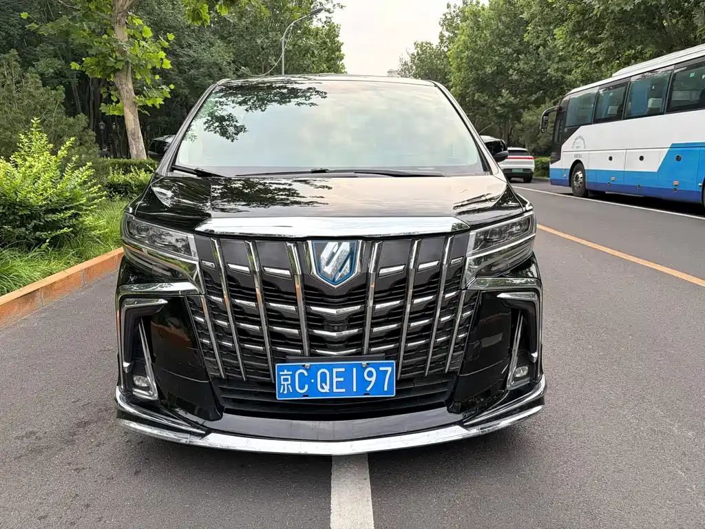 Toyota Alphard 2018