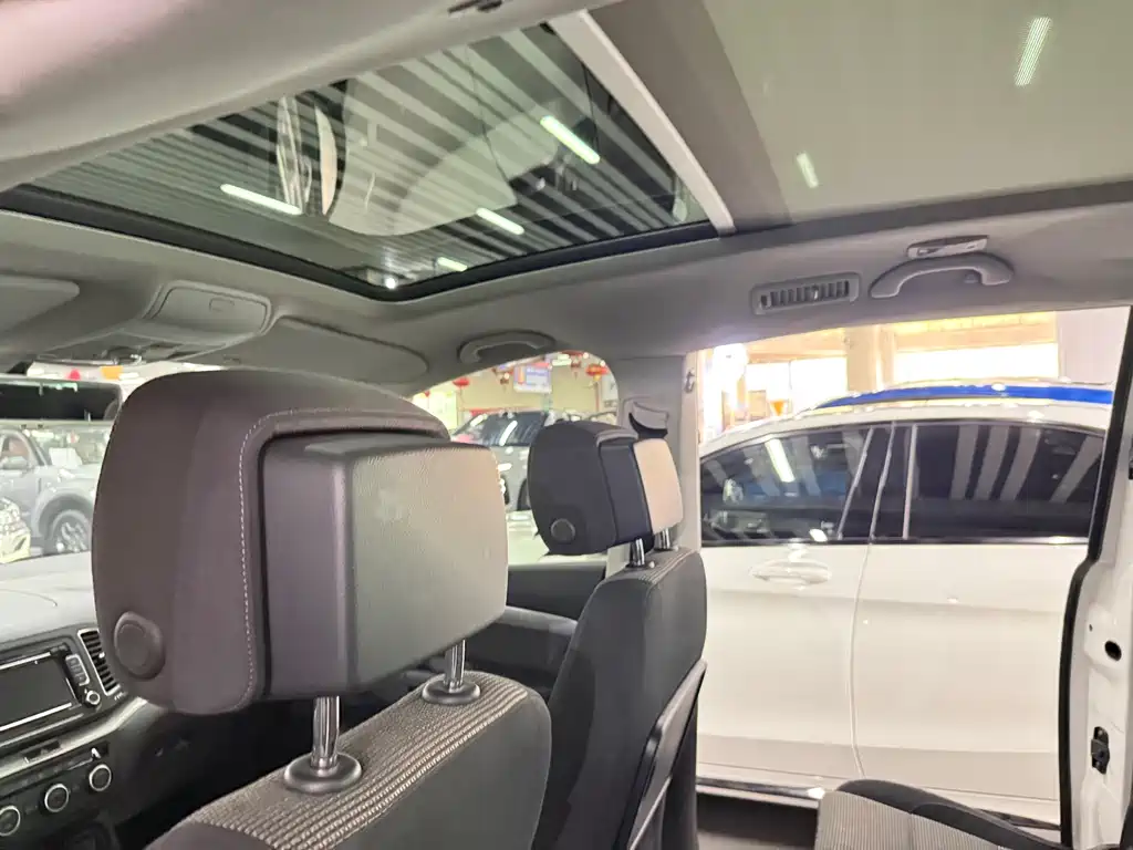 Volkswagen Sharan 2014