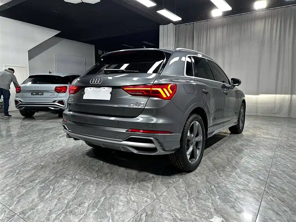 Audi Q3 2022 — фото 8