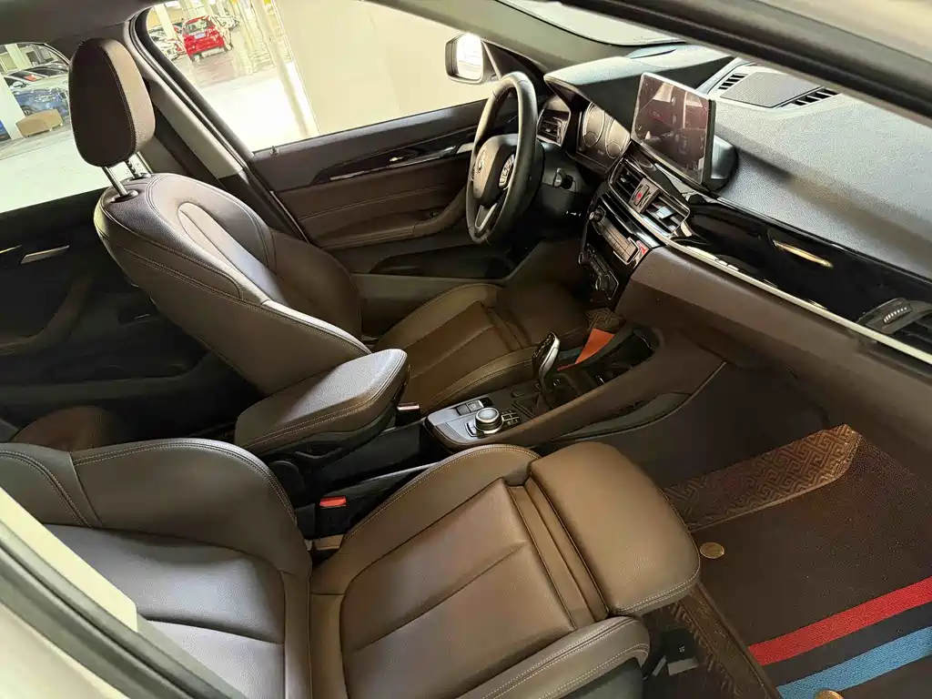 BMW X1 2022 — фото 14