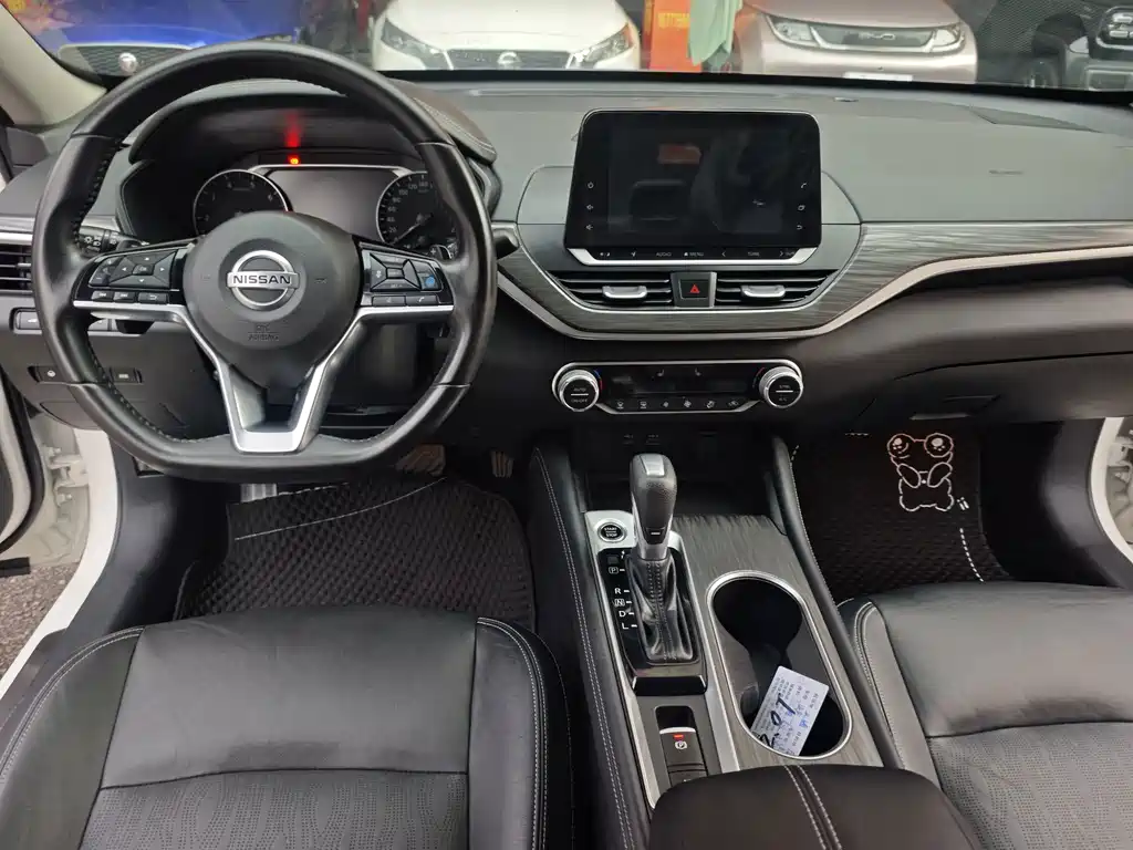 Nissan Teana 2022 — фото 12