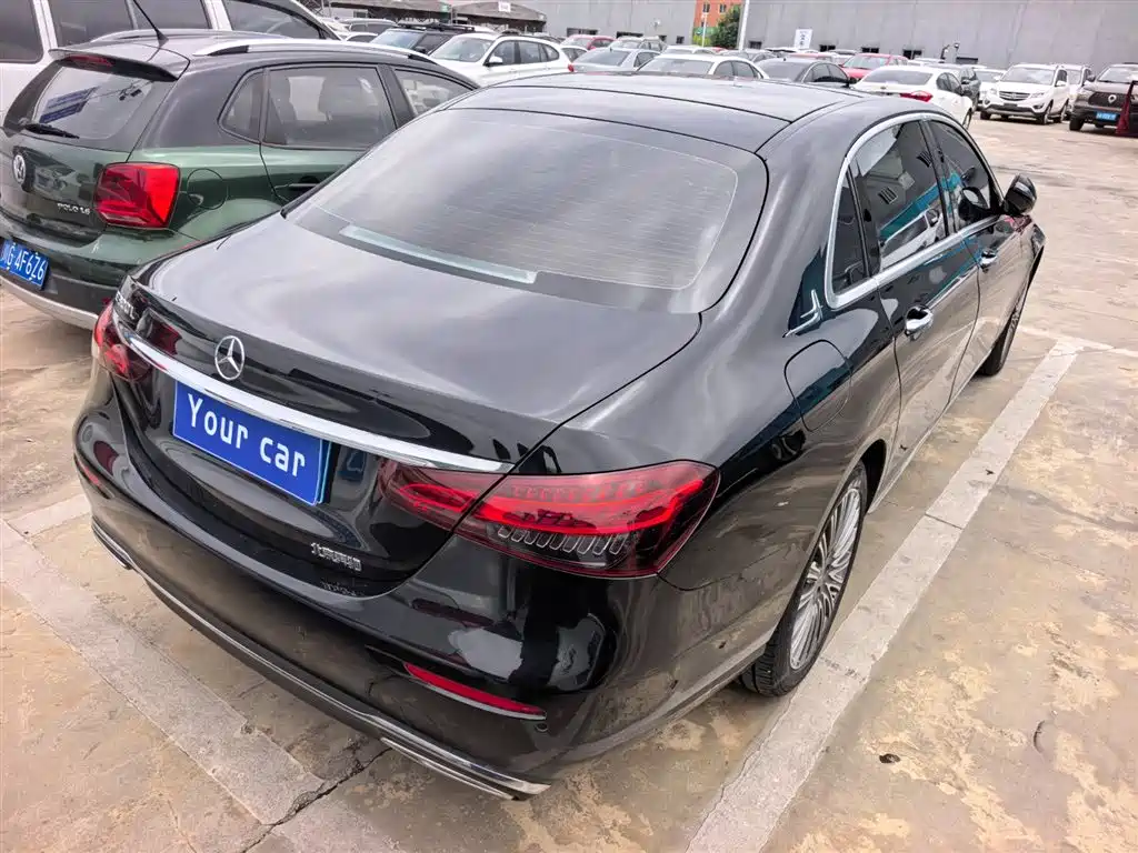 Mercedes-Benz E-Class 2023