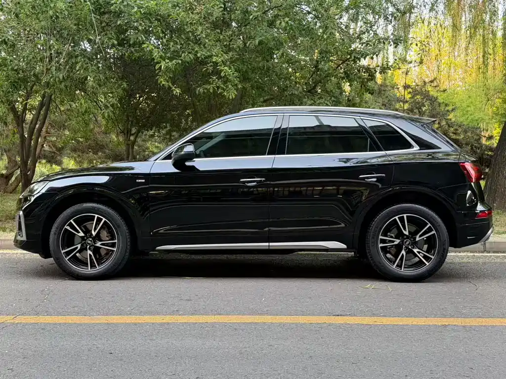 Audi Q5L 2023