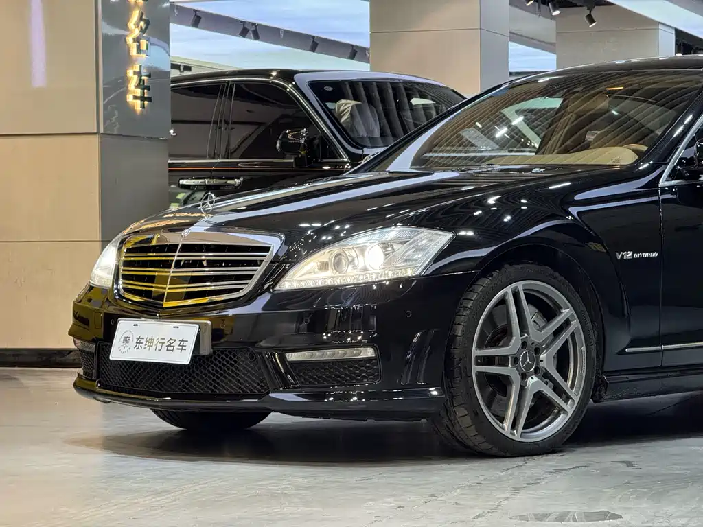 Mercedes-Benz S-Class AMG 2011 — фото 4