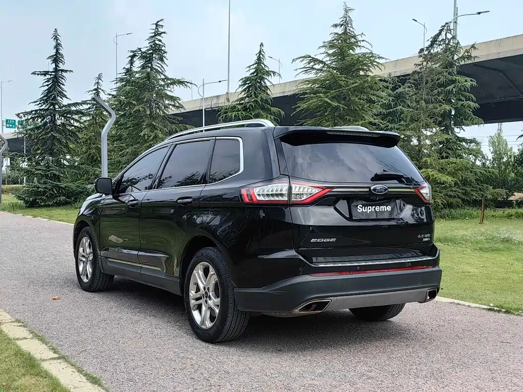 Ford Edge 2016 — фото 10