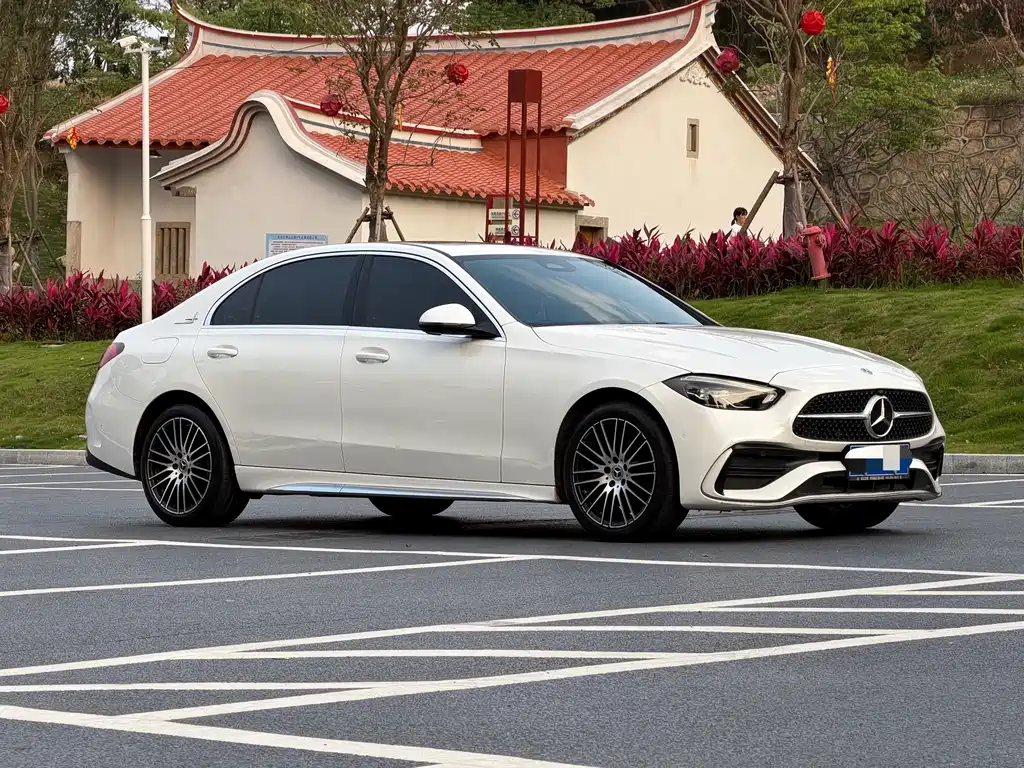 Mercedes-Benz C-Class 2022 — фото 3