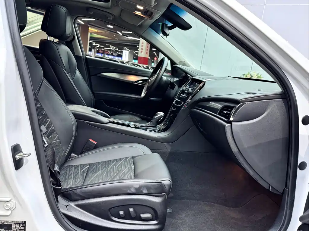 Cadillac ATS-L 2014 — фото 19