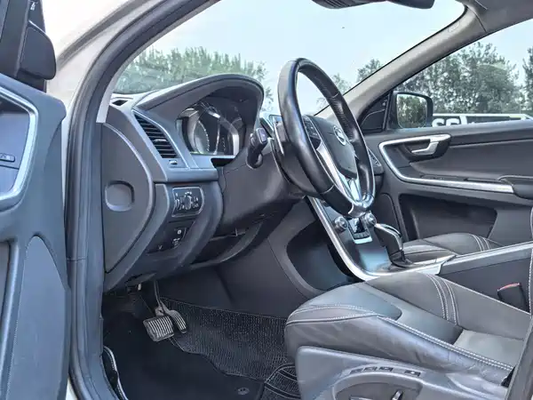 Volvo XC60 2015