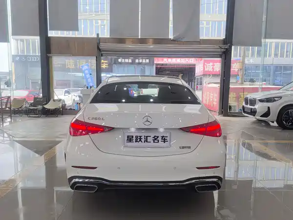 Mercedes-Benz C-Class 2024