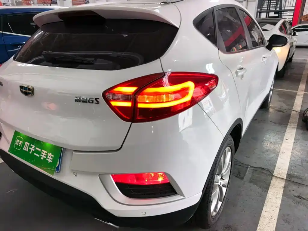 Geely Emgrand GS 2016 — фото 8