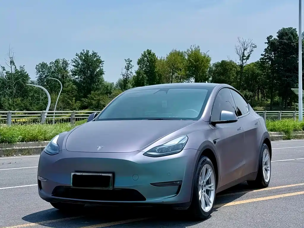 Tesla Model Y 2023 — фото 1