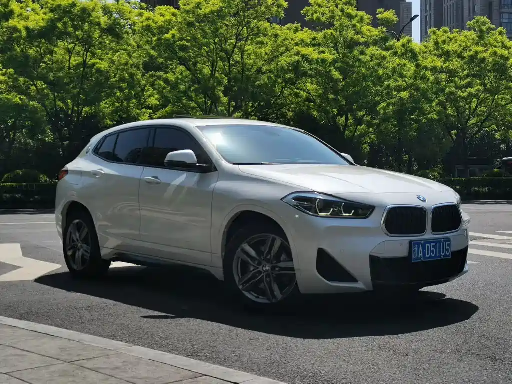 BMW X2 2022 — фото 3