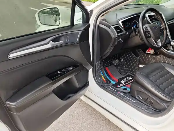 Ford Mondeo 2015