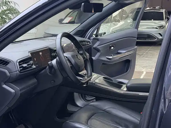 NIO ES6 2020