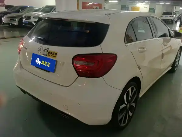 Mercedes-Benz A-Class 2015