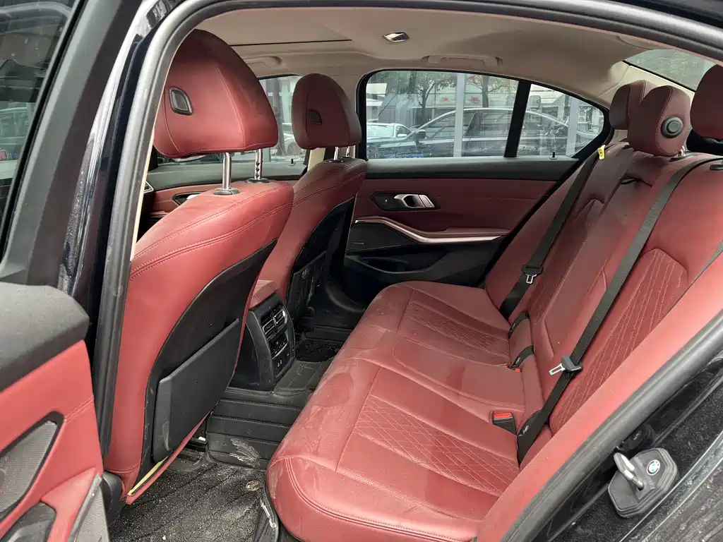 BMW 3 Series 2022 — фото 11