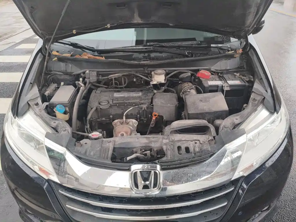 Honda Odyssey 2015 — фото 11