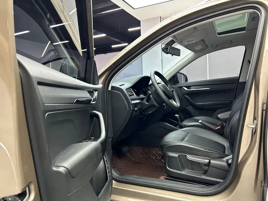 Skoda Kamiq 2023 — фото 9