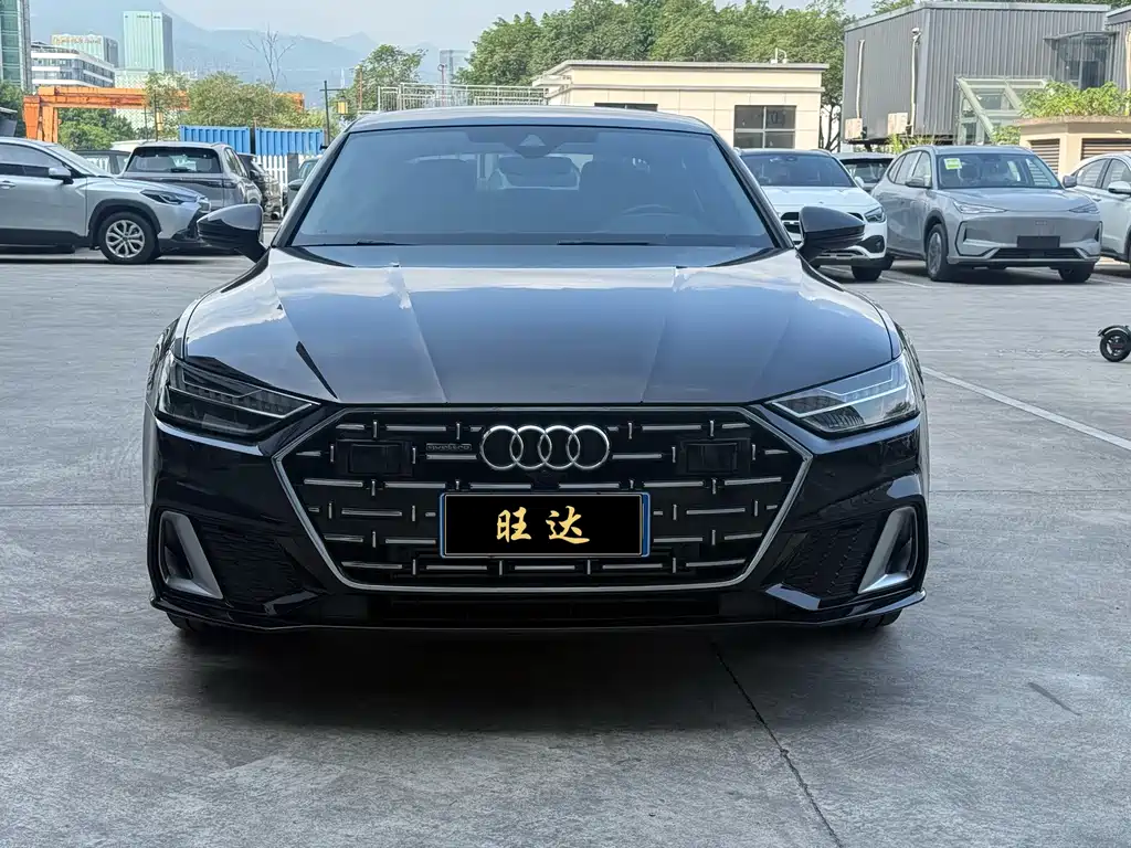 Audi A7L 2025