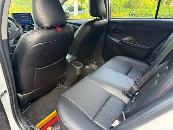 Toyota Yaris L 2020