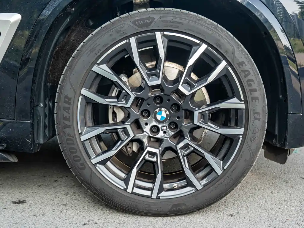 BMW X5 2024 — фото 19