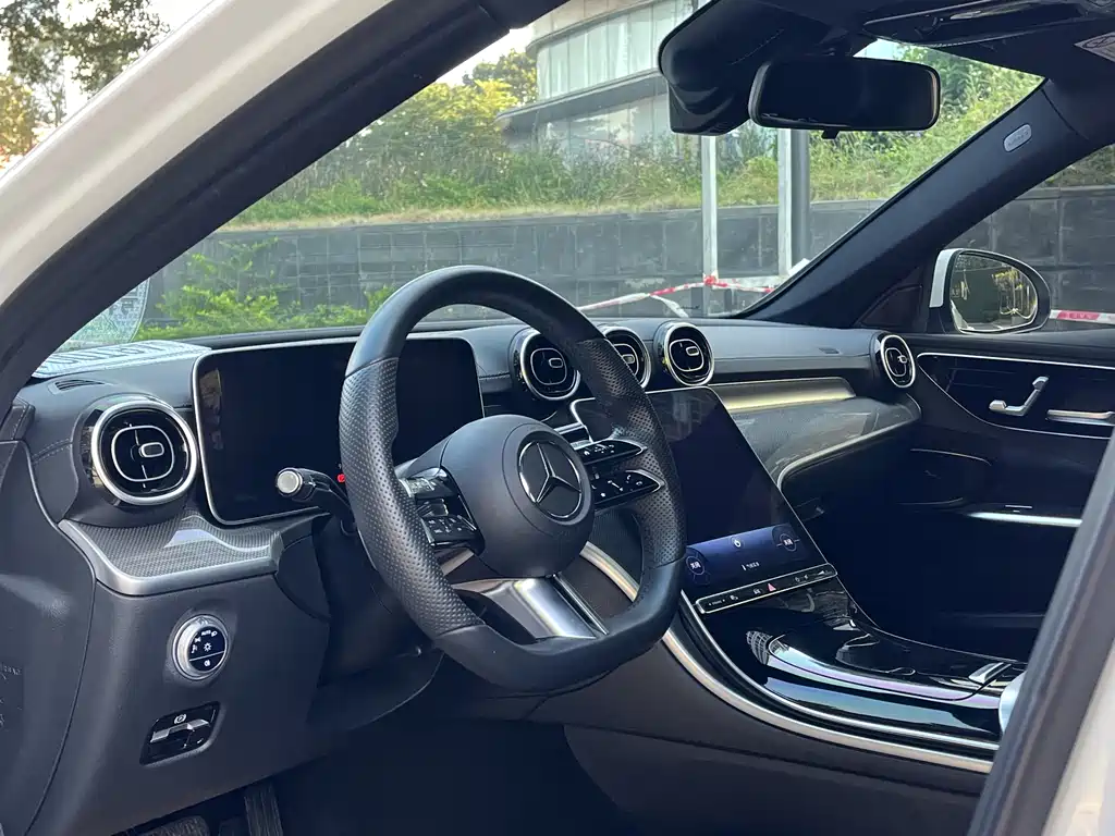 Mercedes-Benz C-Class 2022 — фото 7