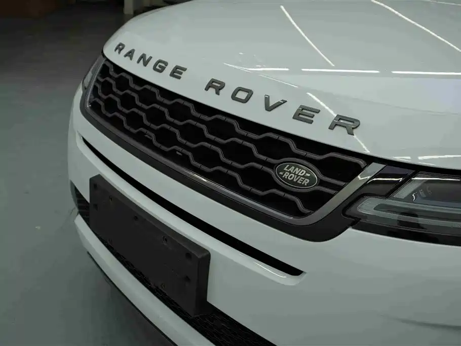 Land Rover Evoque 2021 — фото 23