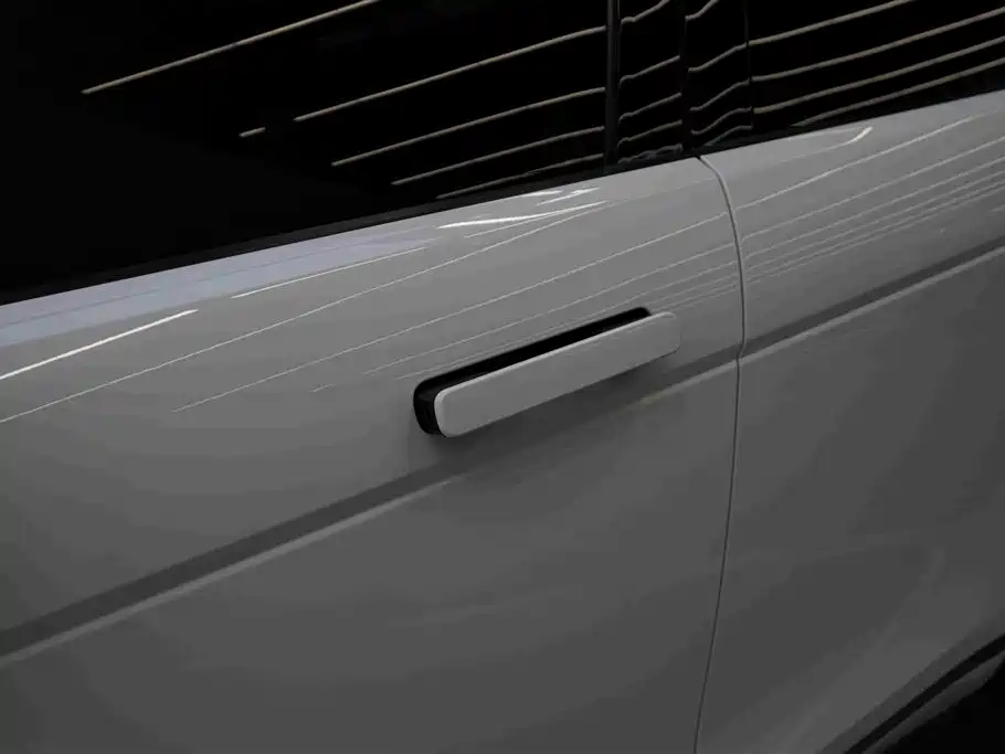 Land Rover Evoque 2021 — фото 25