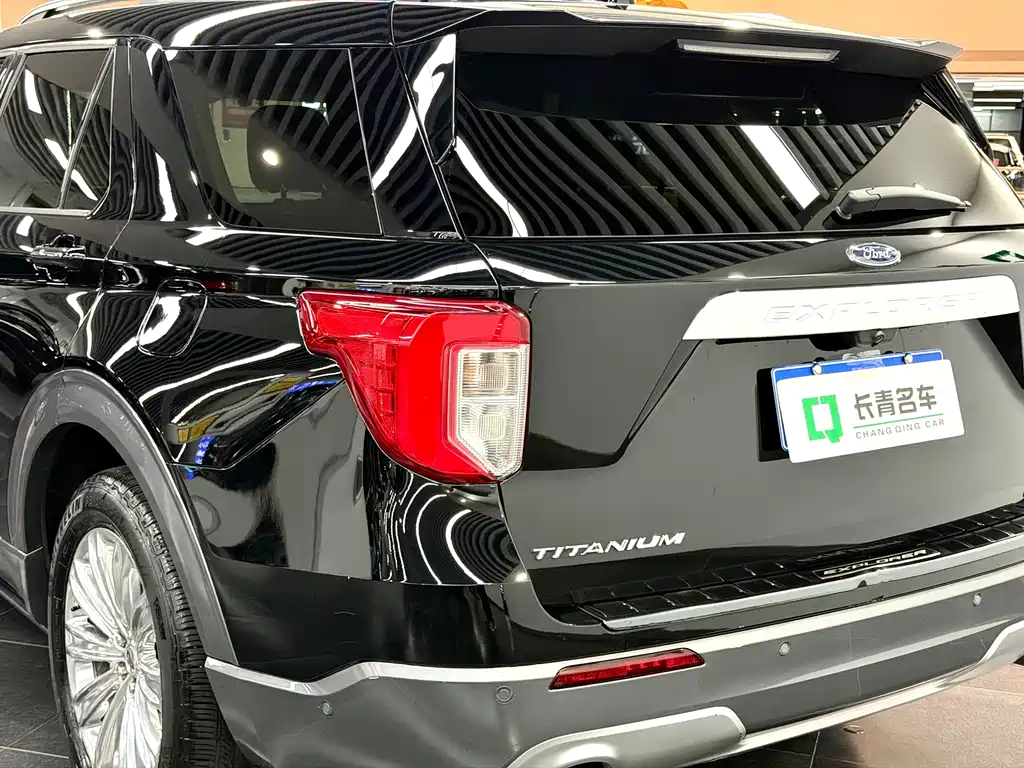 Ford Explorer 2022 — фото 15