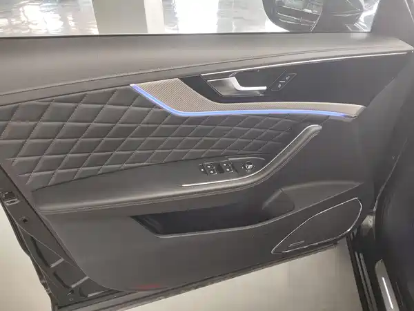 Hongqi HS5 2021
