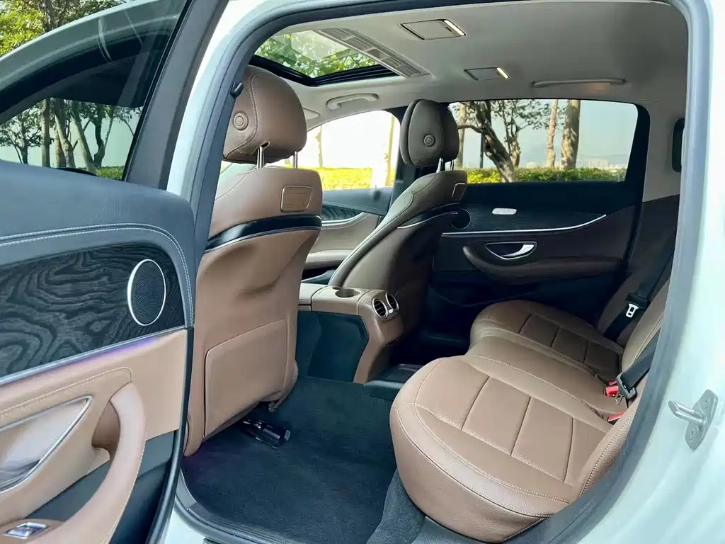 Mercedes-Benz E-Class 2018