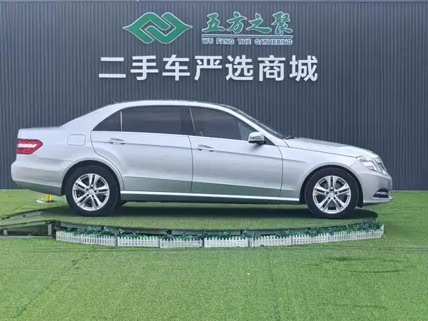 Mercedes-Benz E-Class 2012