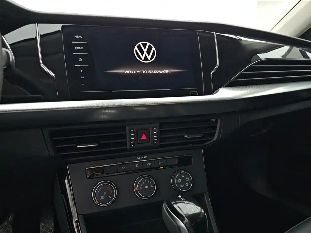 Volkswagen Passat 2025 — фото 7