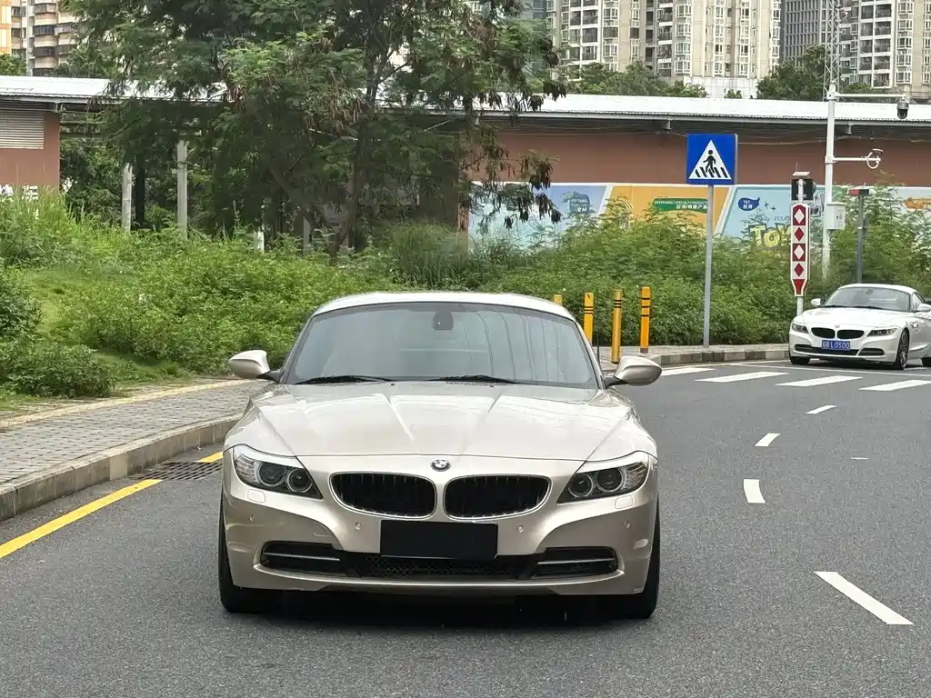 BMW Z4 2011 — фото 19