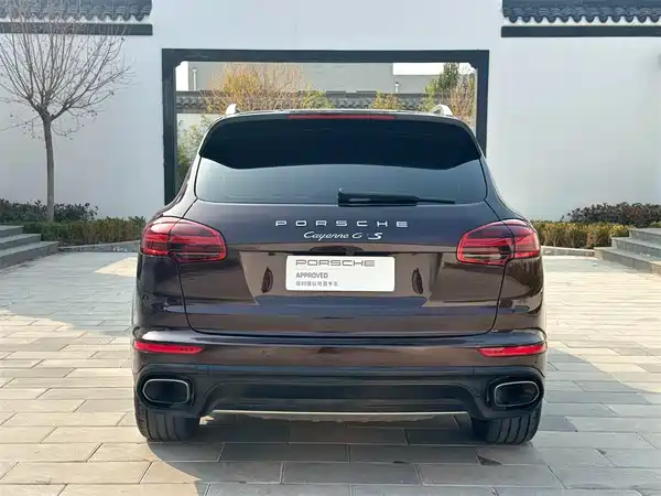 Porsche Cayenne 2016
