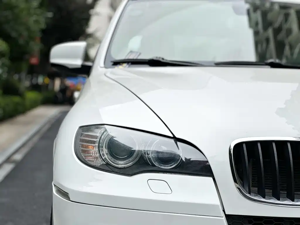BMW X5 M 2011 — фото 7