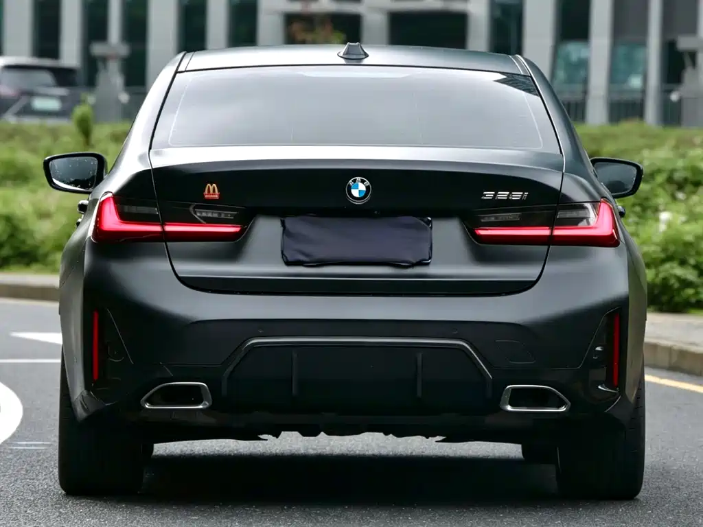 BMW 3 Series 2023 — фото 14