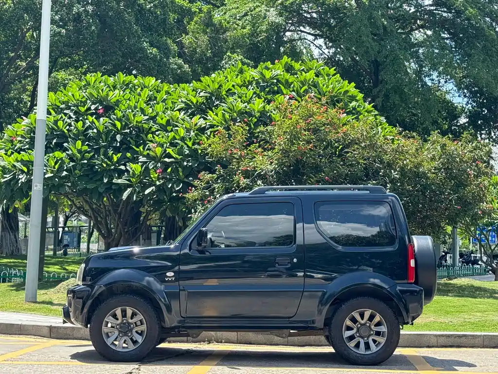 Suzuki Jimny 2018 — фото 4