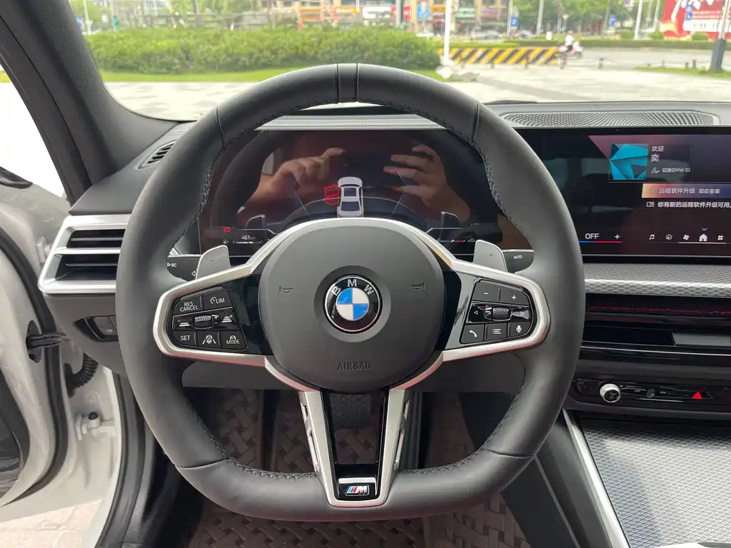 BMW 3 Series 2025 — фото 16